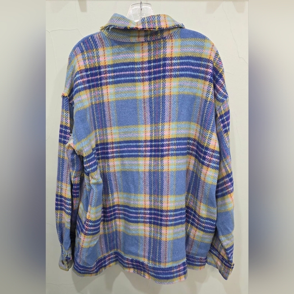 LA MIEL Plaid Shacket - Picture 6 of 7